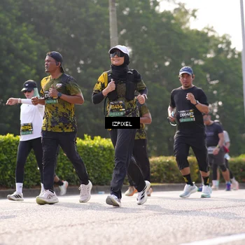 Runner Photo 6542410