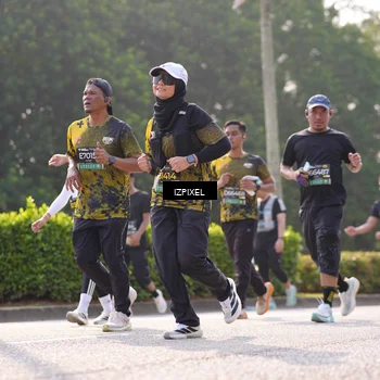 Runner Photo 6542415