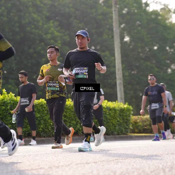 Runner Photo 6542428