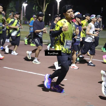Runner Photo 6542436