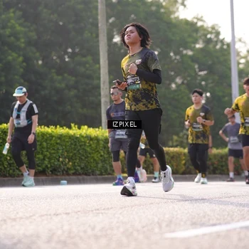 Runner Photo 6542443