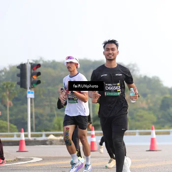 Runner Photo 6542473