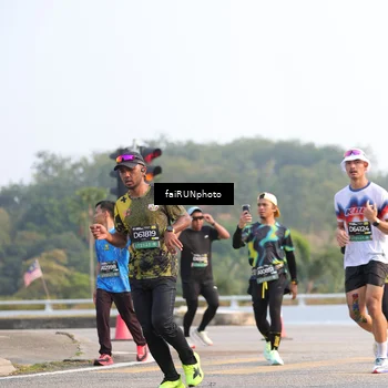 Runner Photo 6542477