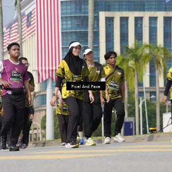 Runner Photo 6542479