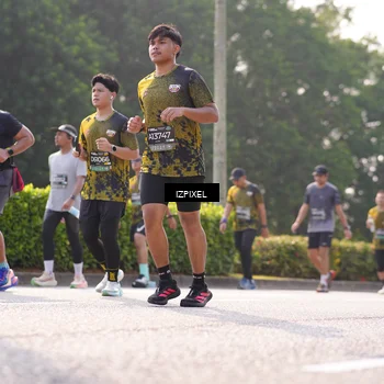 Runner Photo 6542493