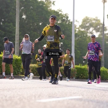 Runner Photo 6542512