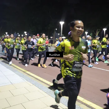 Runner Photo 6542571