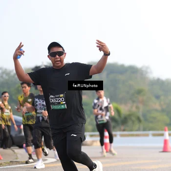 Runner Photo 6542600