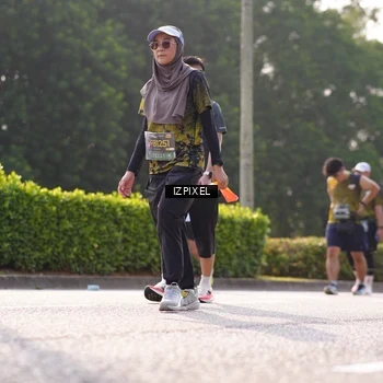 Runner Photo 6542617