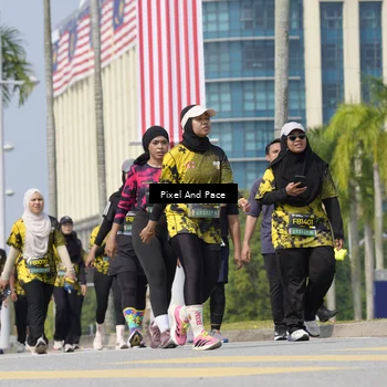 Runner Photo 6542664