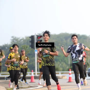 Runner Photo 6542671