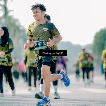 Runner Photo 6542672