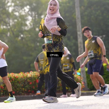 Runner Photo 6542686