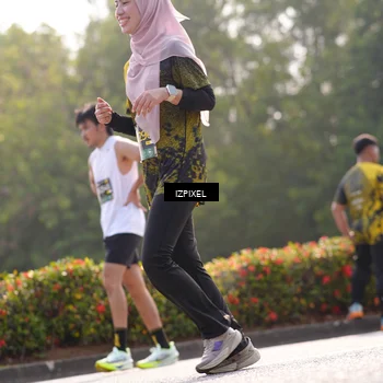 Runner Photo 6542695