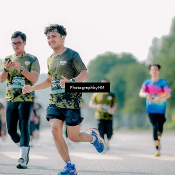 Runner Photo 6542703
