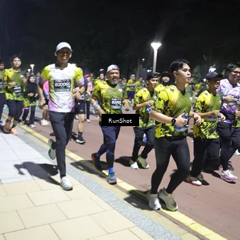 Runner Photo 6542706