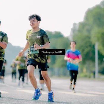 Runner Photo 6542723
