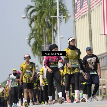 Runner Photo 6542737