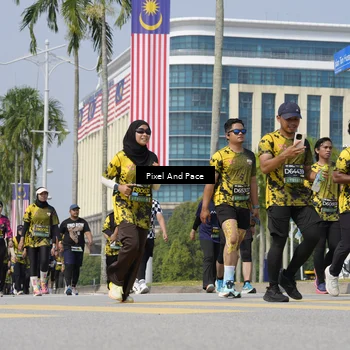 Runner Photo 6542768