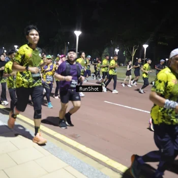 Runner Photo 6542774