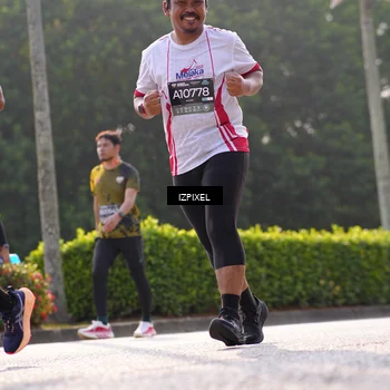 Runner Photo 6542781
