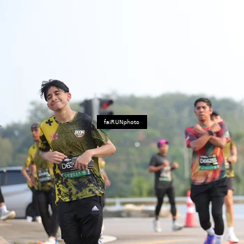 Runner Photo 6542783