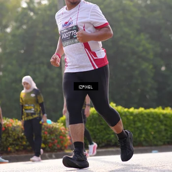 Runner Photo 6542789