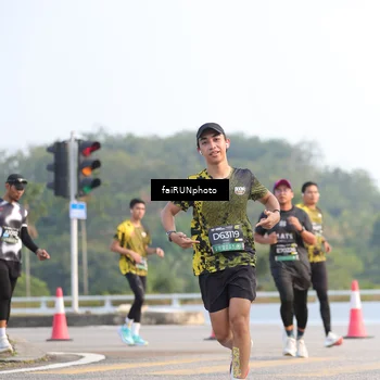Runner Photo 6542800