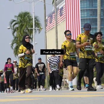 Runner Photo 6542810