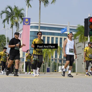 Runner Photo 6542839