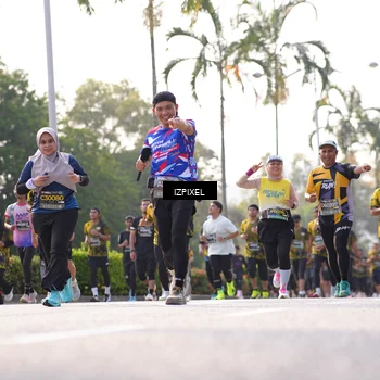Runner Photo 6542846