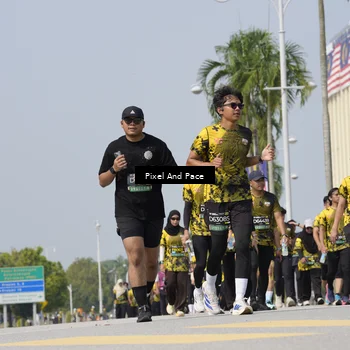 Runner Photo 6542907