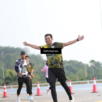 Runner Photo 6542908