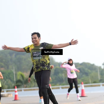Runner Photo 6542909