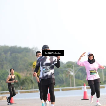 Runner Photo 6542955