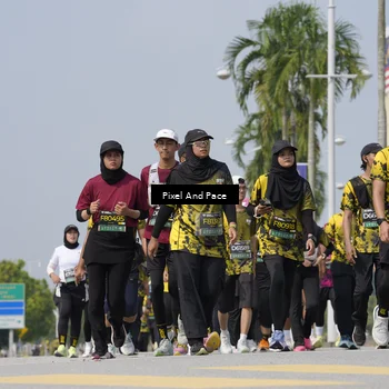 Runner Photo 6542975