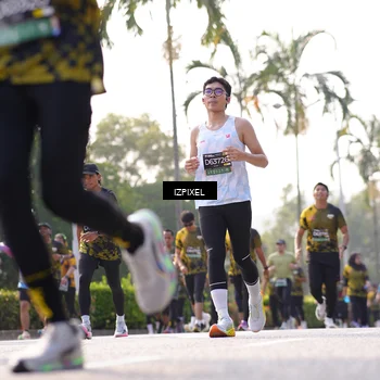 Runner Photo 6543019