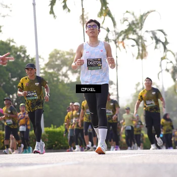 Runner Photo 6543025