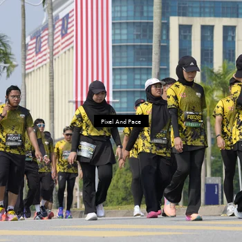 Runner Photo 6543036
