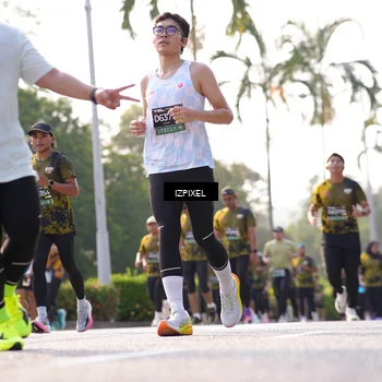 Runner Photo 6543041