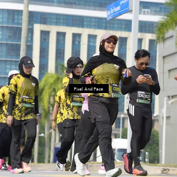 Runner Photo 6543048