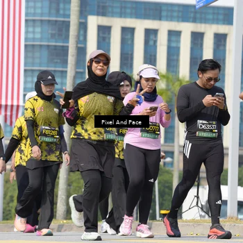 Runner Photo 6543051