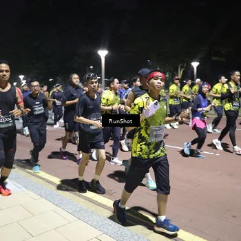 Runner Photo 6543053