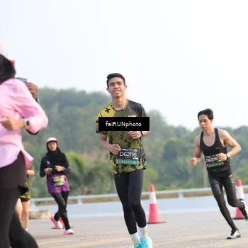 Runner Photo 6543072