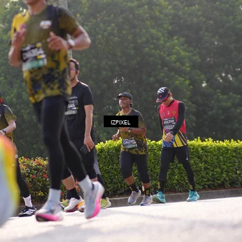 Runner Photo 6543075
