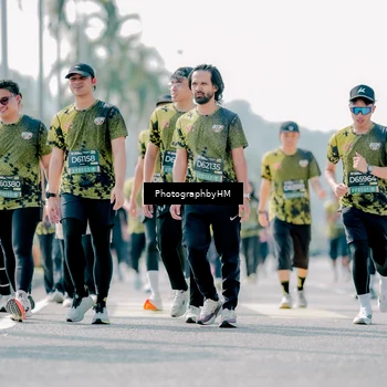 Runner Photo 6543090
