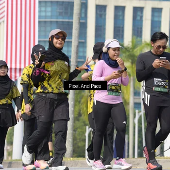Runner Photo 6543095