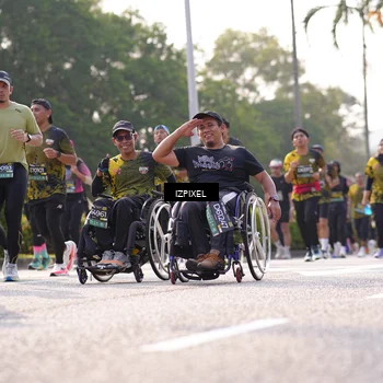 Runner Photo 6543156
