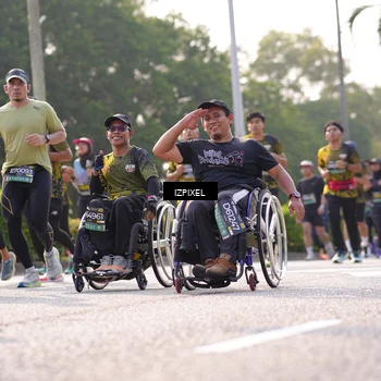 Runner Photo 6543157