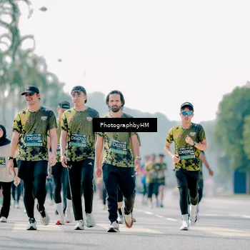 Runner Photo 6543158